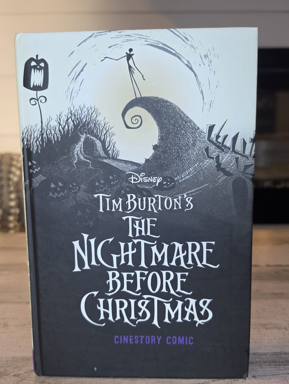 RARE Disney Nightmare Before Christmas Cinestory Comic Collector’s Ed Hardcover